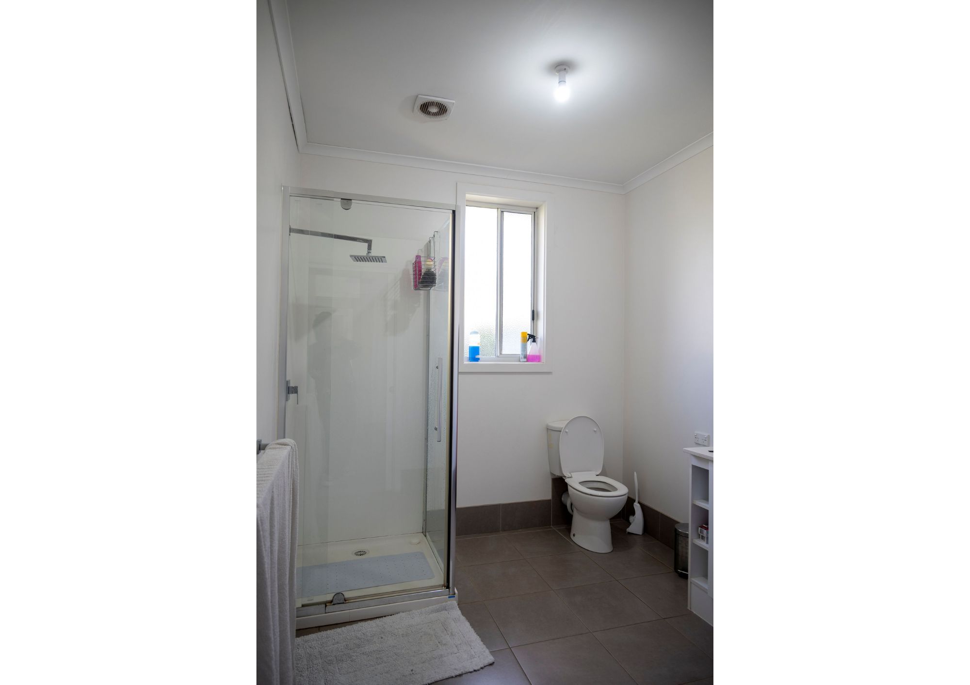 37S Thompson Bath