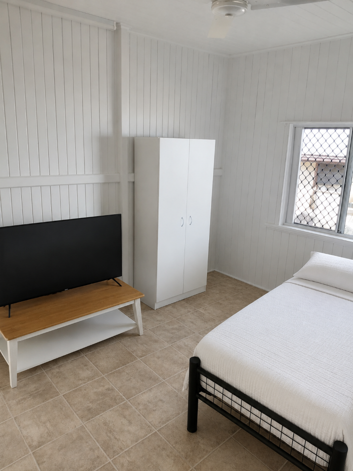 Byrnes Bedroom 03